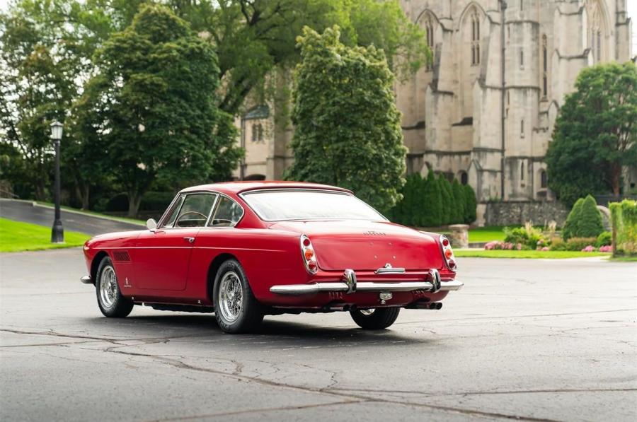  Ferrari 250 GT 2+2 Coupe (Series II) 1962 года  (фото 33 из 62)